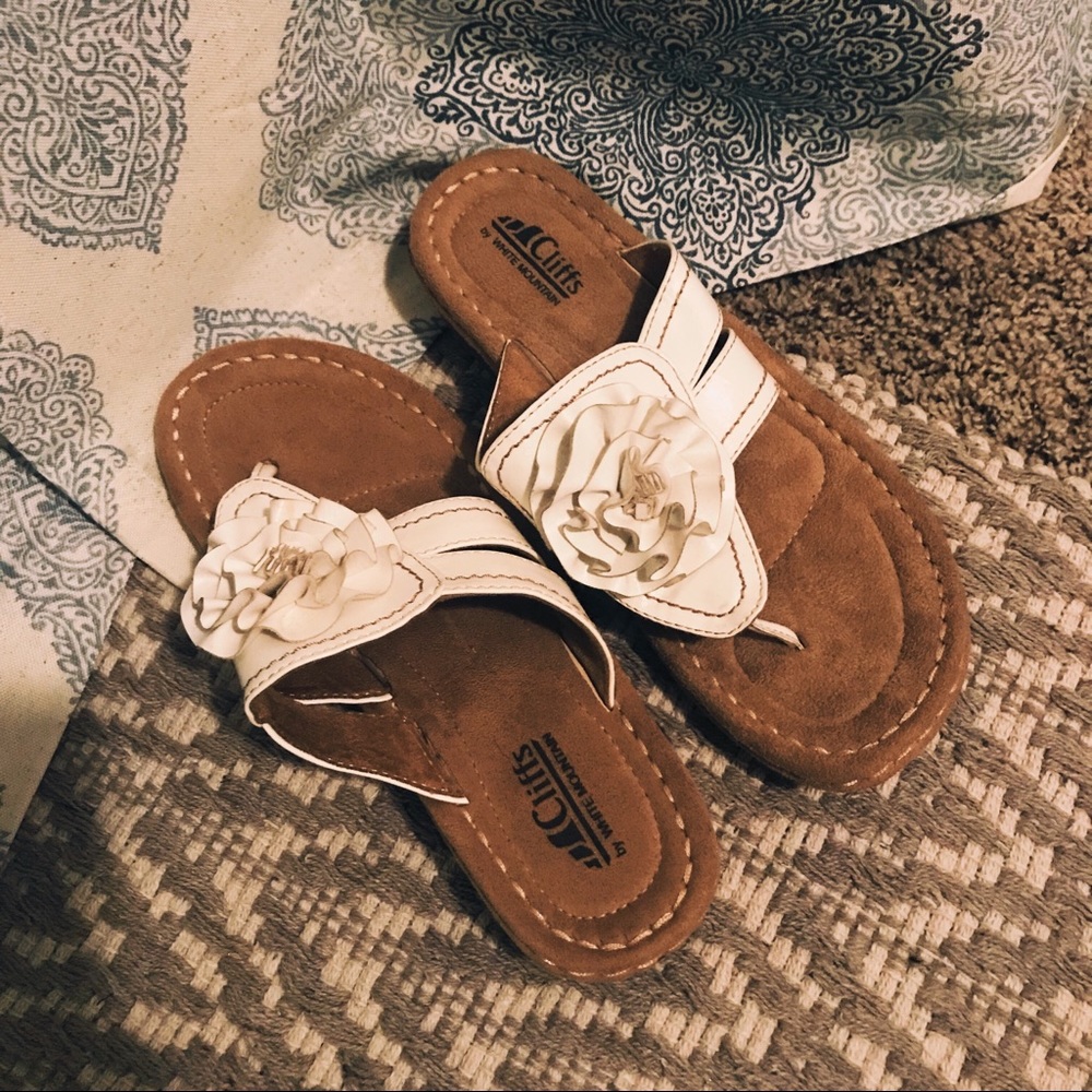 Genuine Cliffs sandals - Picture 2 of 3